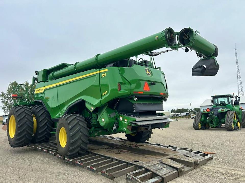 John Deere X9 1000