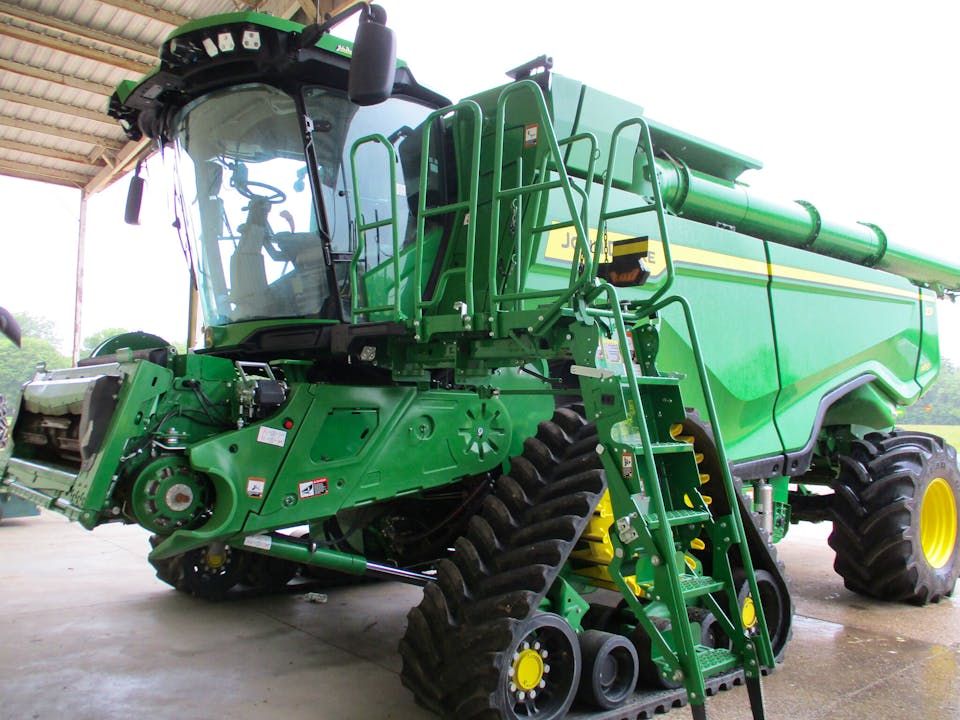 John Deere X9 1100