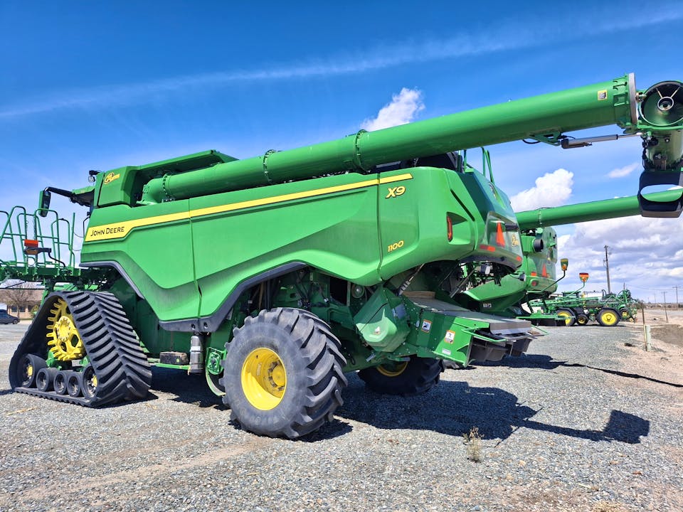 John Deere X9 1100