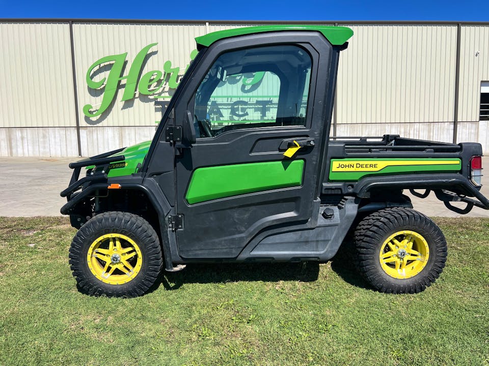 John Deere XUV835R