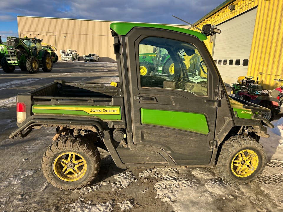 John Deere XUV835R