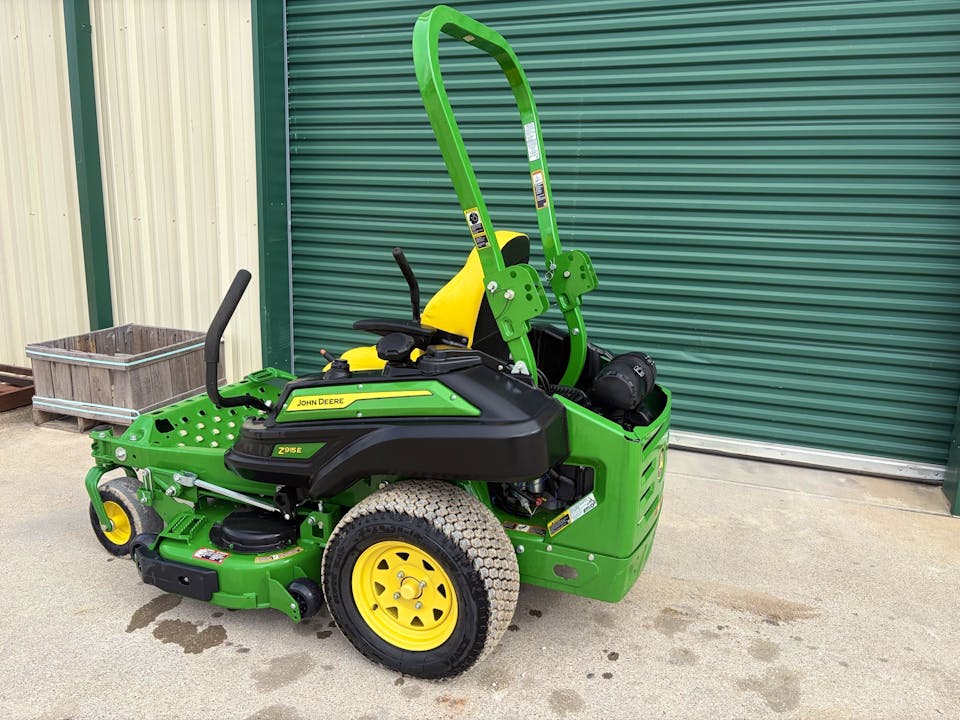 John Deere Z915E