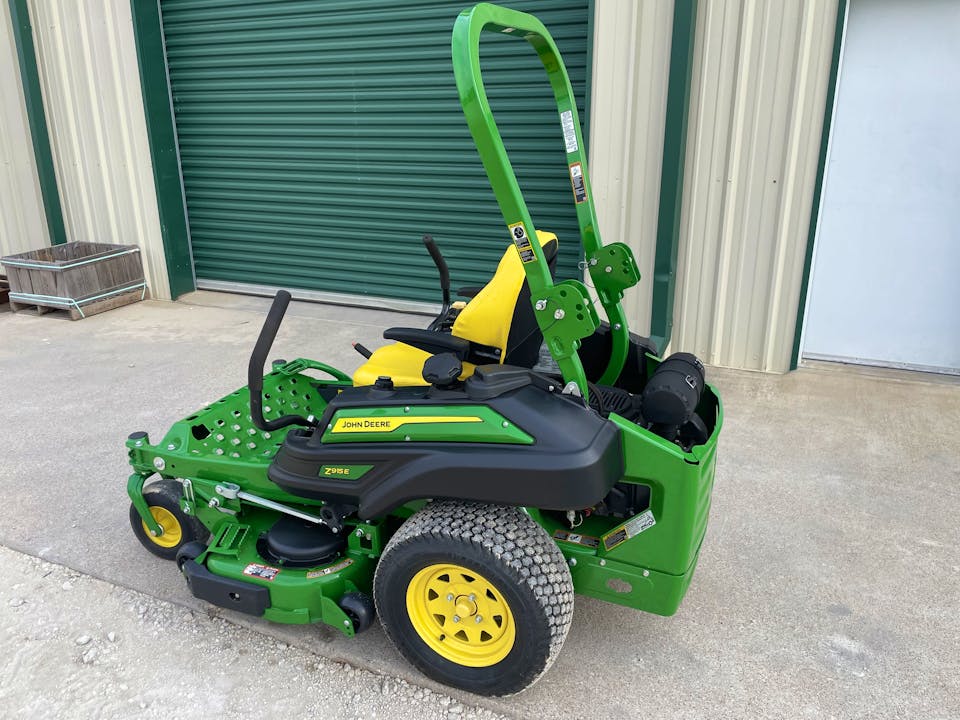 John Deere Z915E