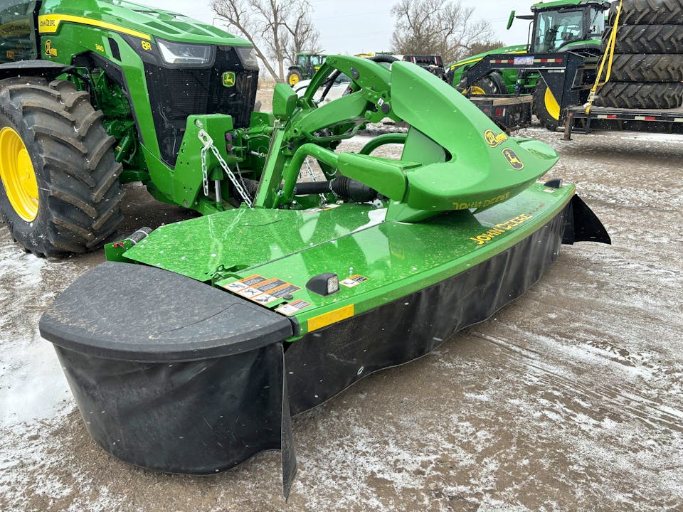 John Deere r990m