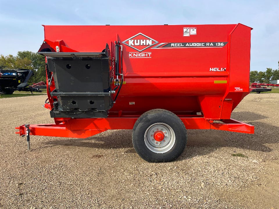 KUHN RA136T