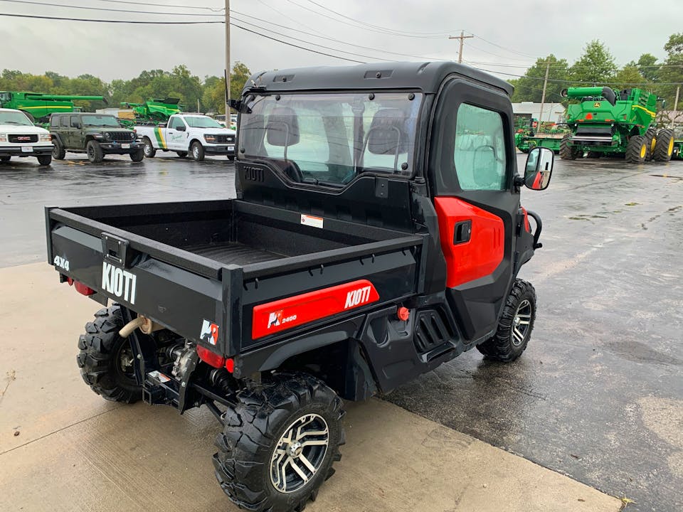 Kioti K9 2400