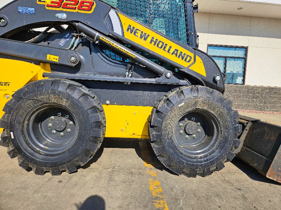 NEW HOLLAND L328