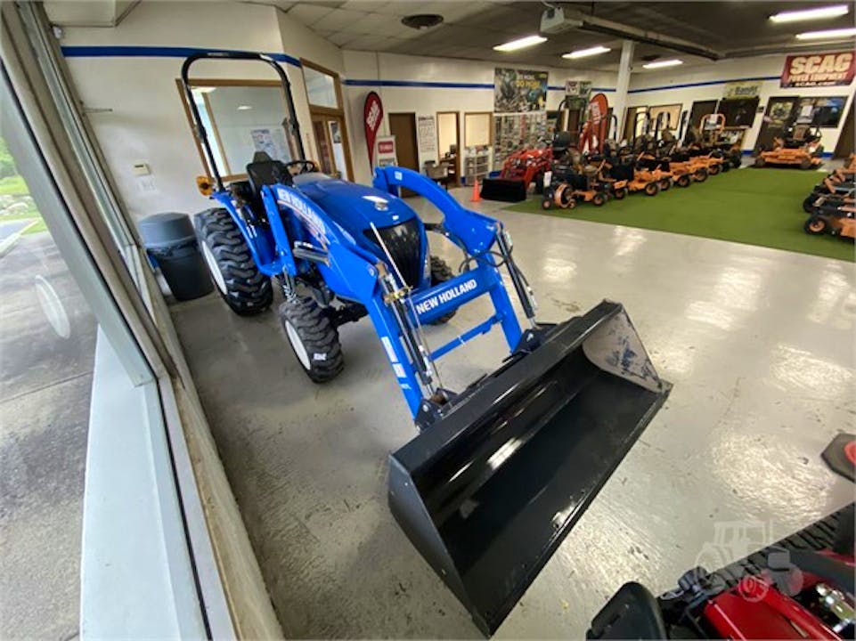 New Holland WORKMASTER 35