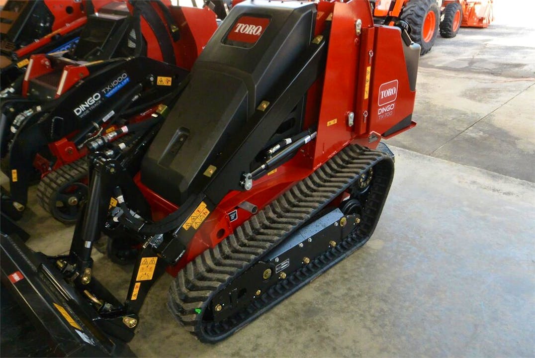 TORO DINGO TX700W