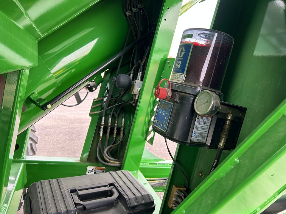 Unverferth 1119 TRACK