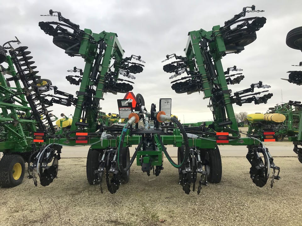 Unverferth 2500 17R30