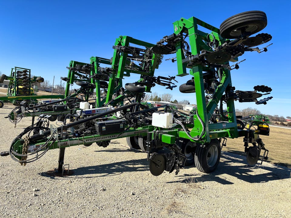 Unverferth 2500 17R30