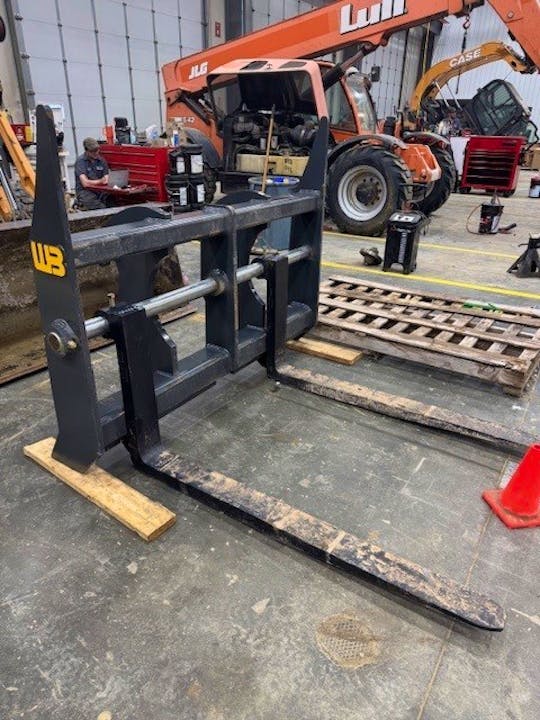 WERK BRAU 72IN WHEEL LOADER