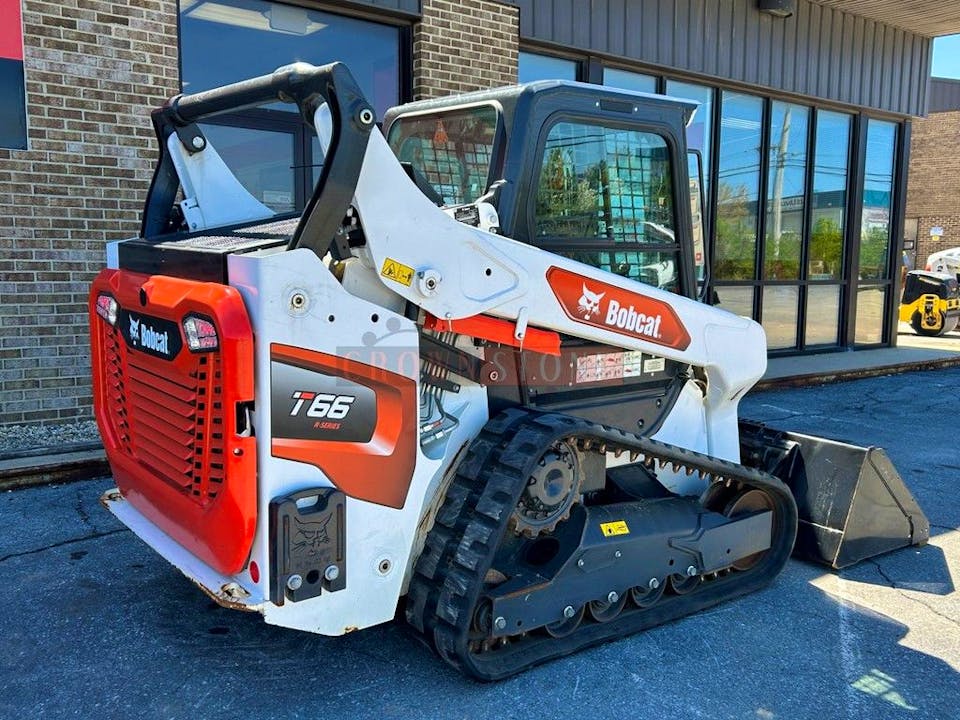 Bobcat T66