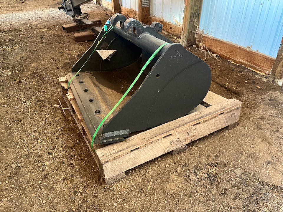 Case 36IN MINI EXCAVATOR