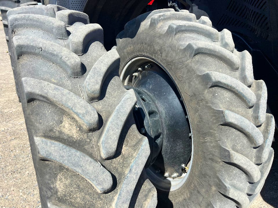 Case 355 CVT
