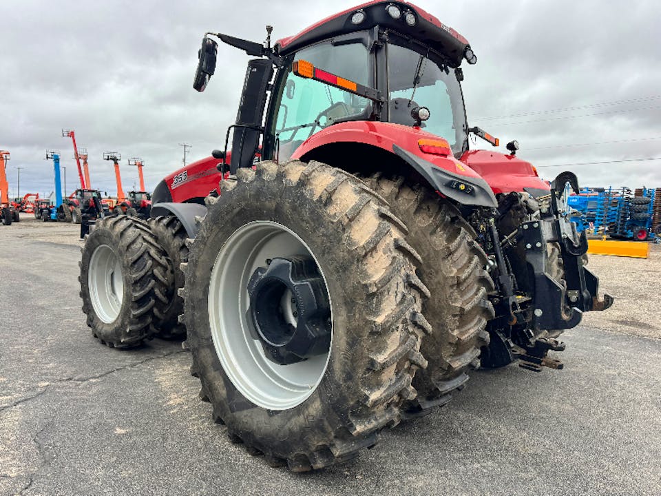 CASE IH 355