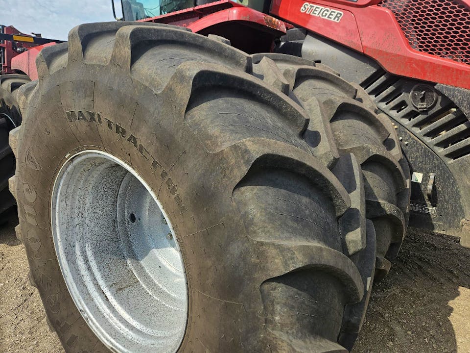 CASE IH 555 WHEEL