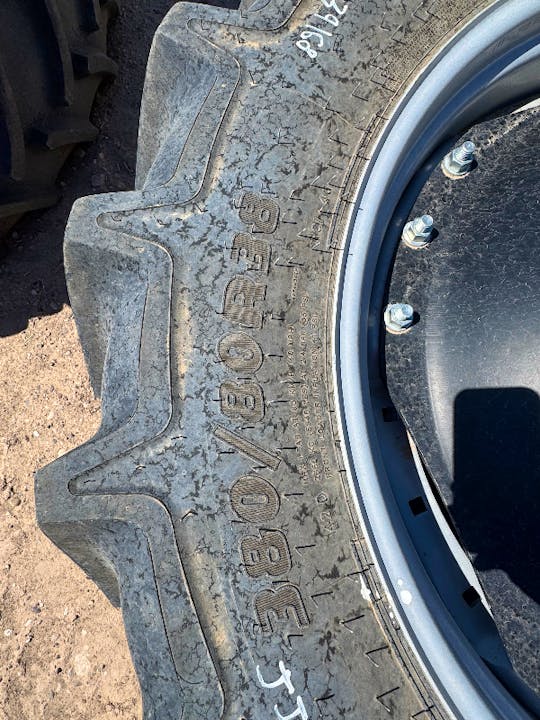 GRAHAM GOODYEAR 380/80R38