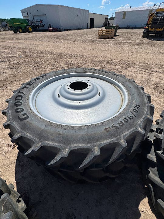 GRAHAM GOODYEAR 380/90R54