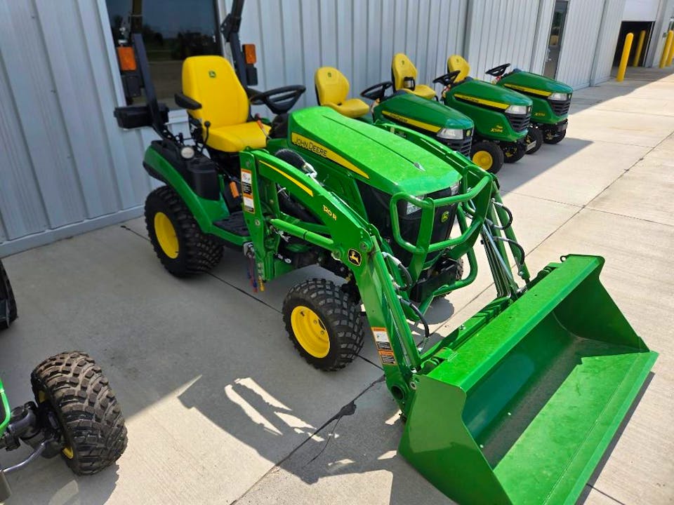 John Deere 1025R