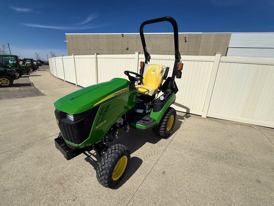 John Deere 1025R