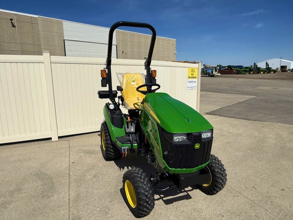 John Deere 1025R