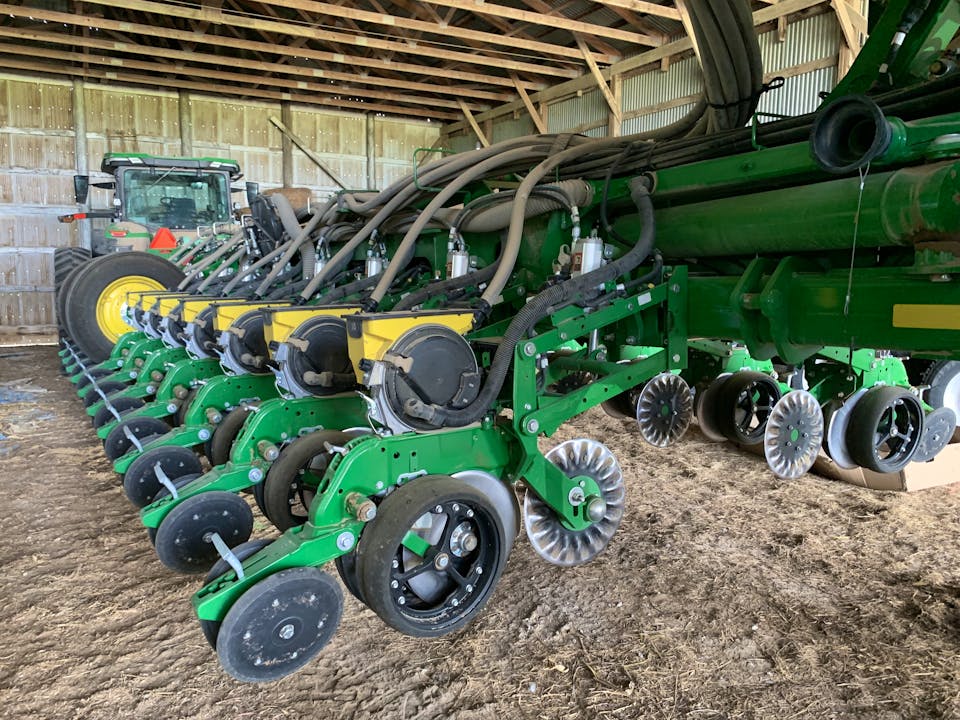 John Deere 1775NT