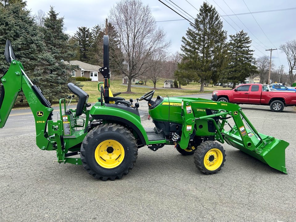 John Deere 2032R