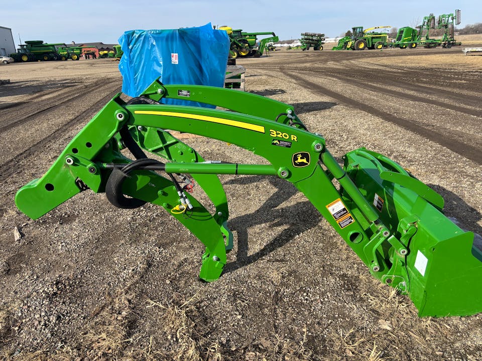 John Deere 320R LOADER