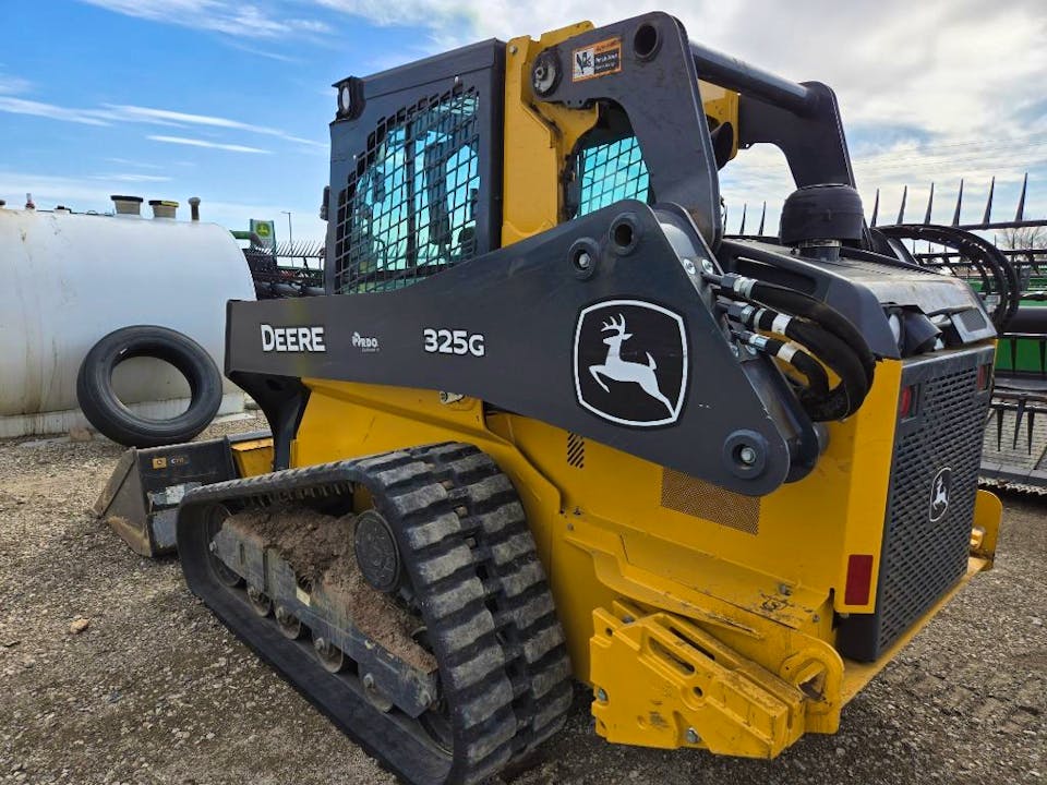 John Deere 325G