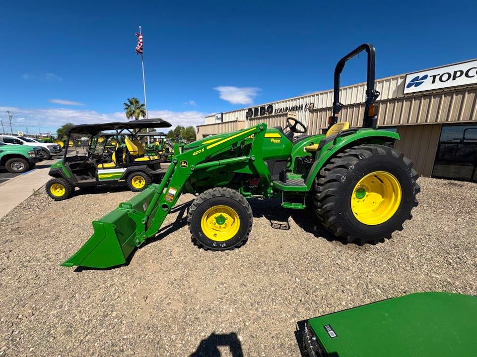 John Deere 4044M
