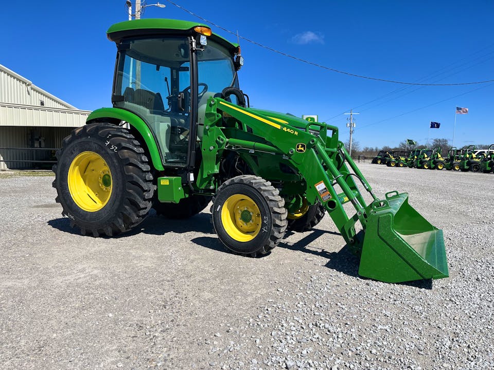 John Deere 4044R
