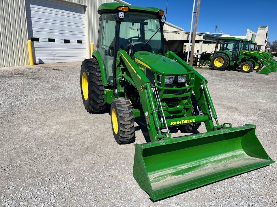 John Deere 4044R