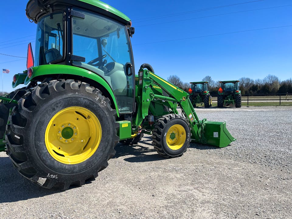 John Deere 4044R