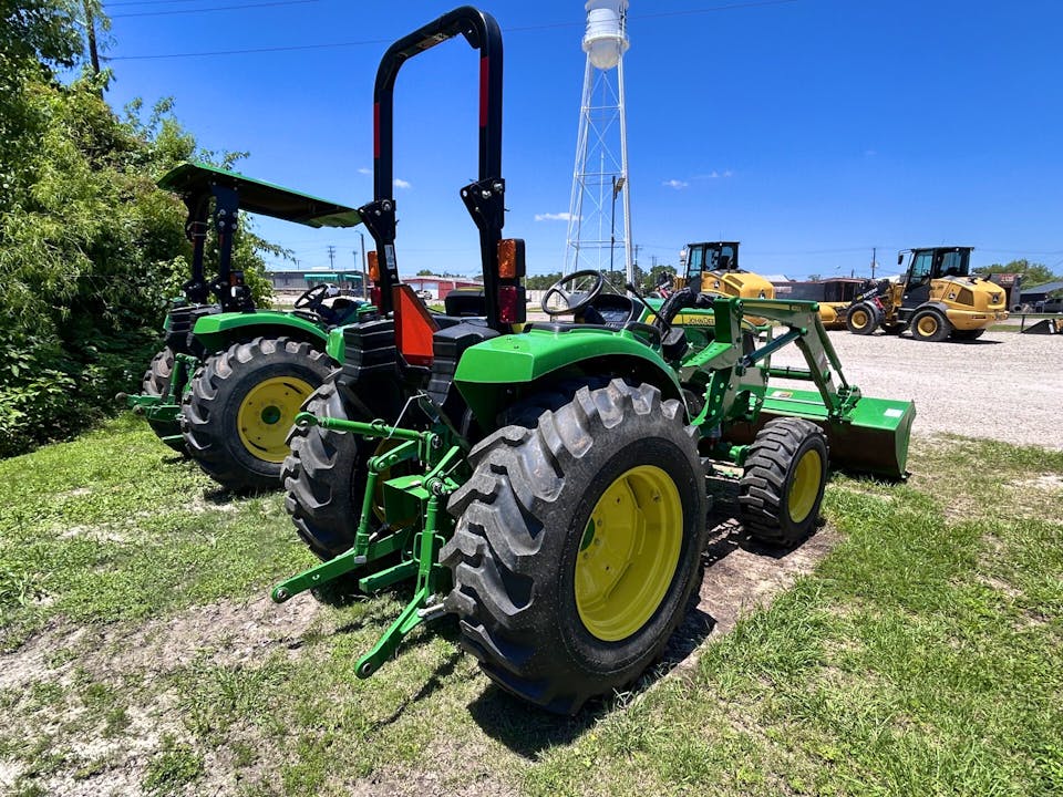 John Deere 4052M