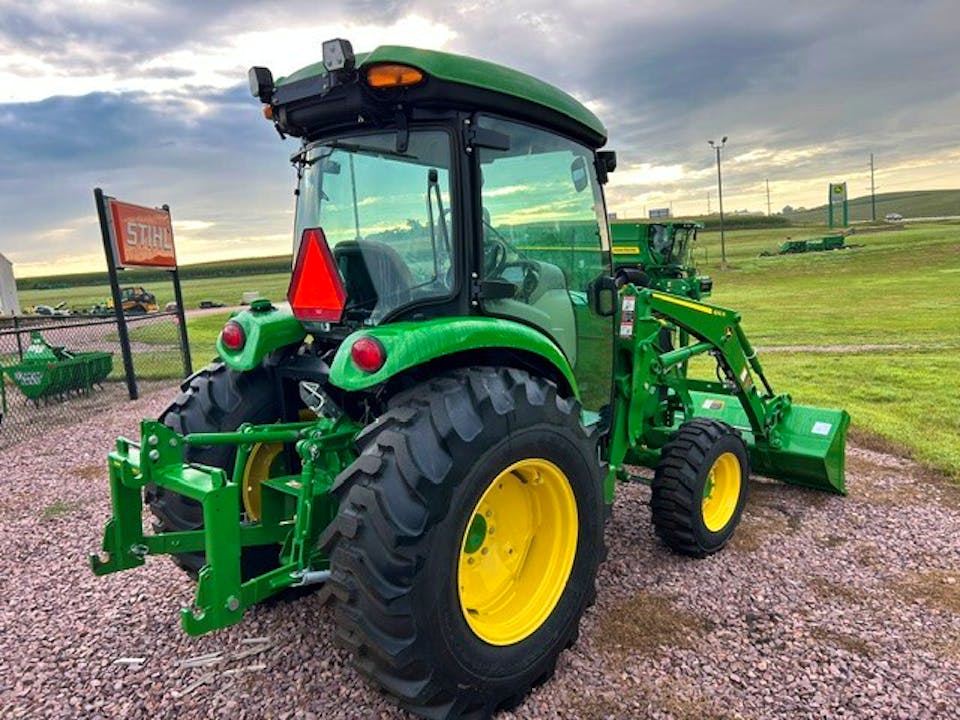 John Deere 4066R