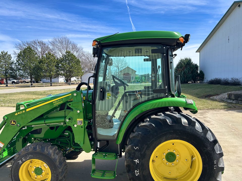 John Deere 4066R