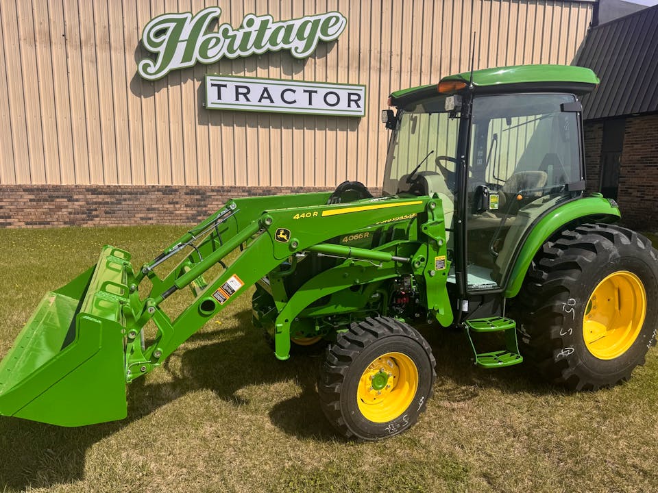 John Deere 4066R