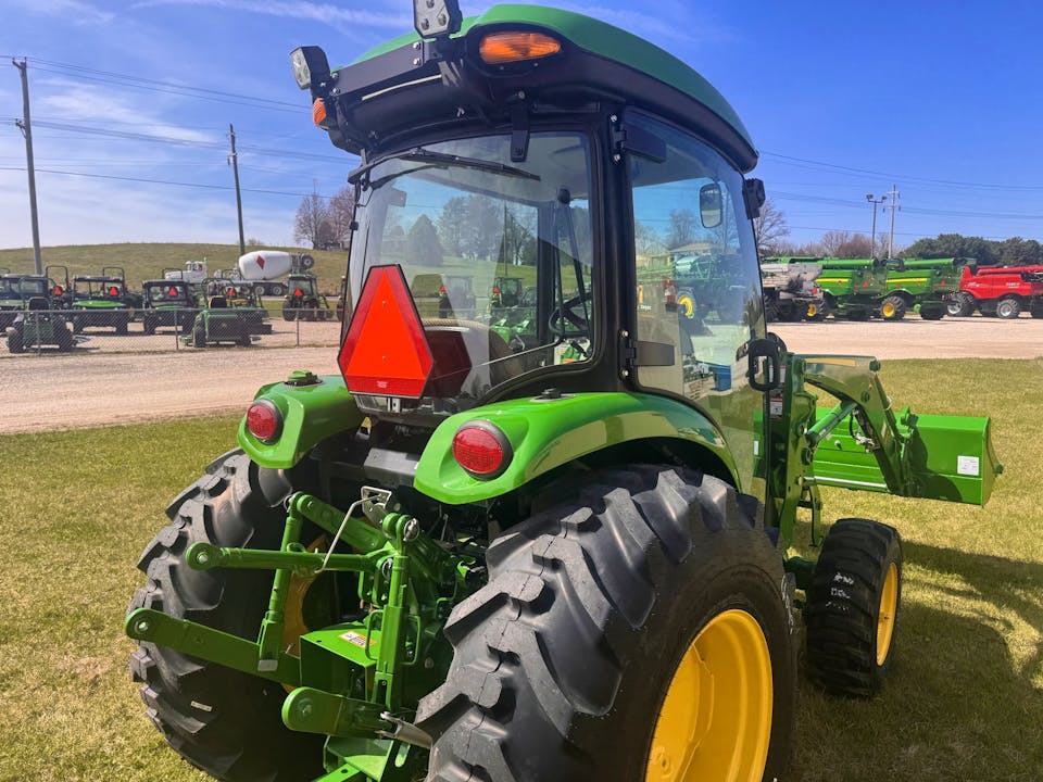 John Deere 4066R