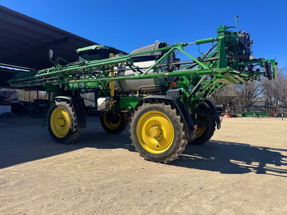 John Deere 412R