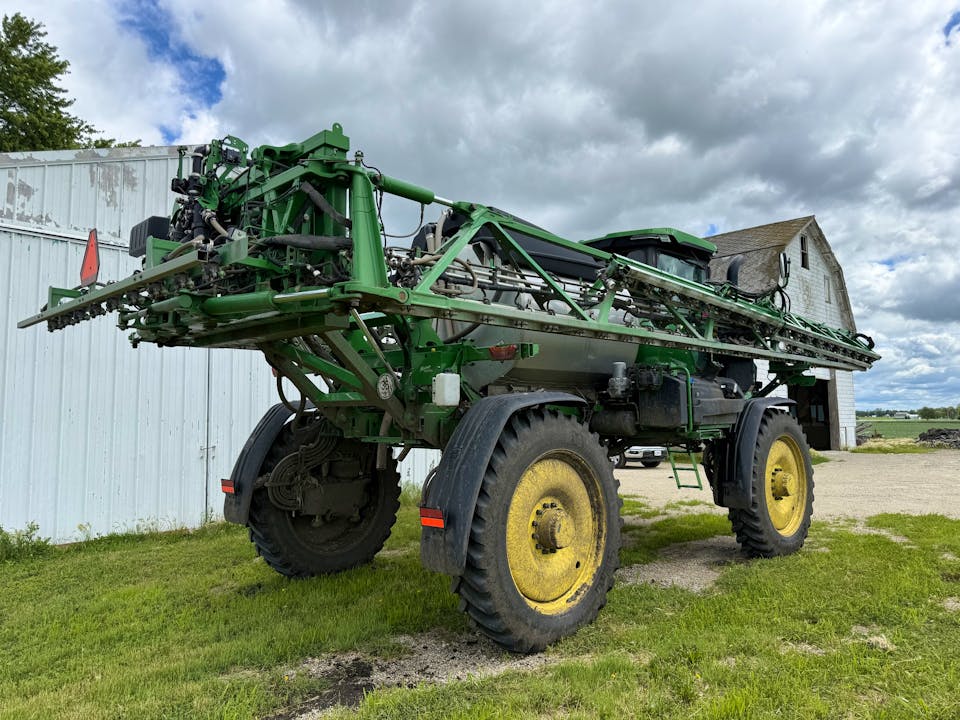 John Deere 412R