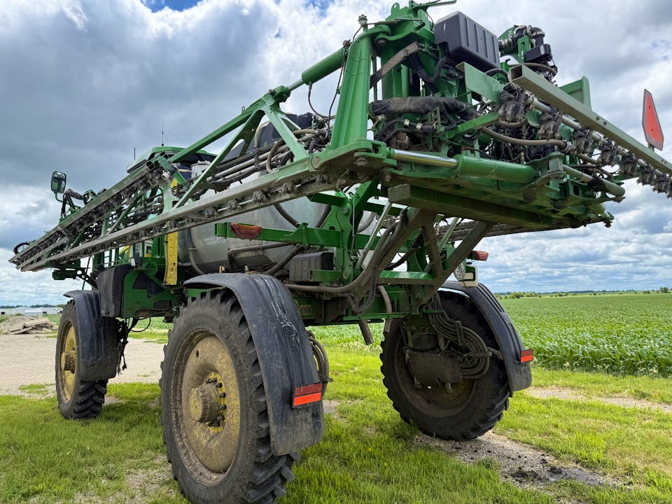 John Deere 412R
