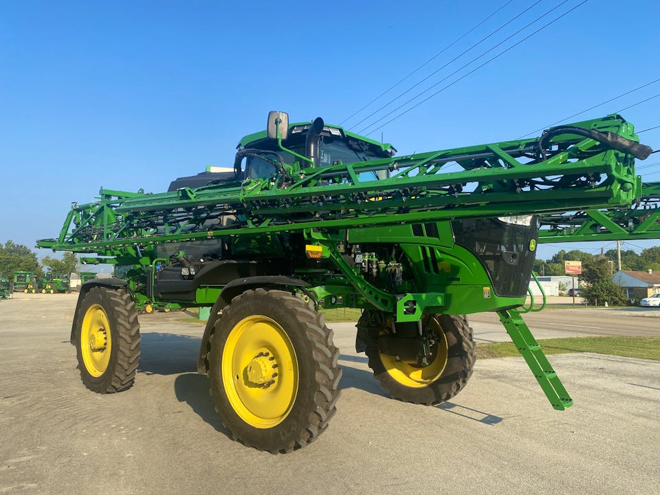 John Deere 412R