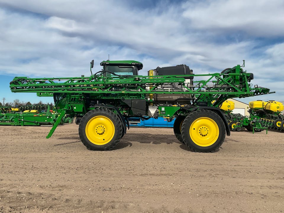 John Deere 412R