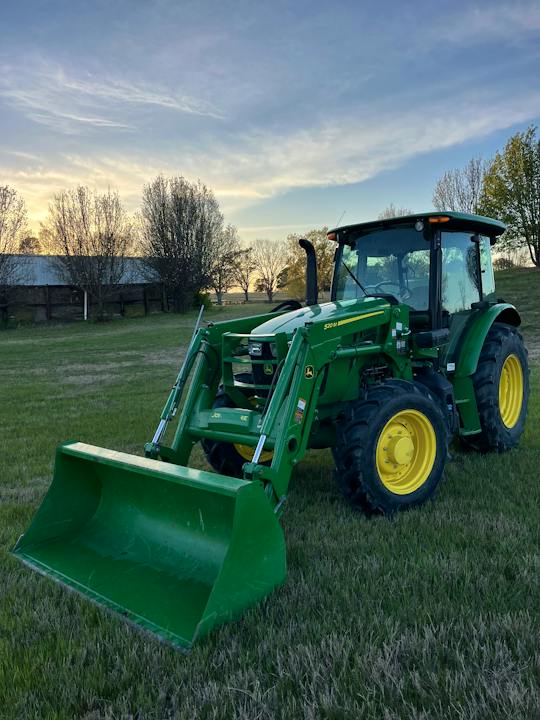 John Deere 5090E