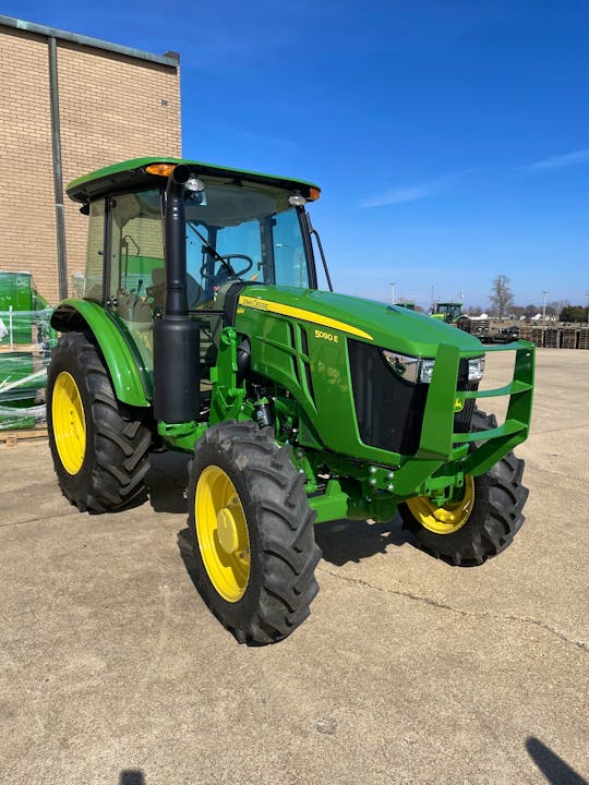 John Deere 5090E