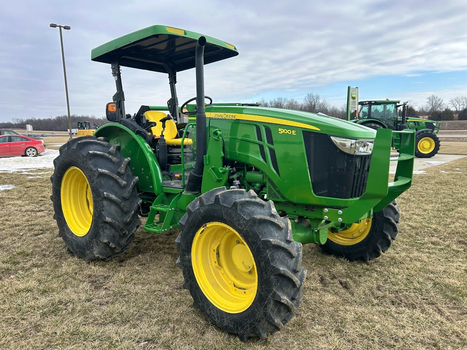 John Deere 5100E