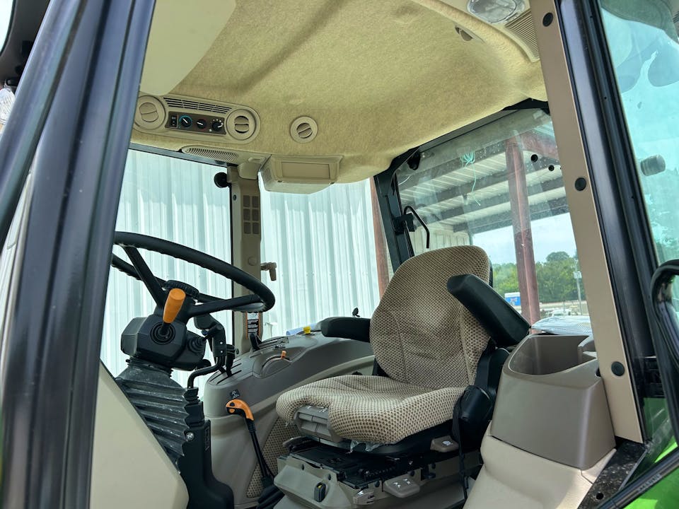 John Deere 5100E
