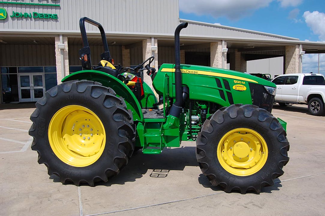 John Deere 5120M